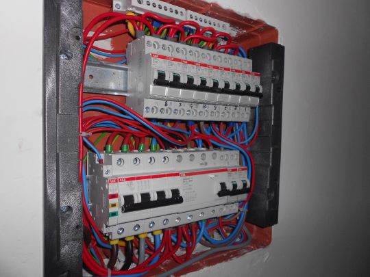 Ilustrație pentru Verificări tablouri electrice în Timișoara – Electro Octavian