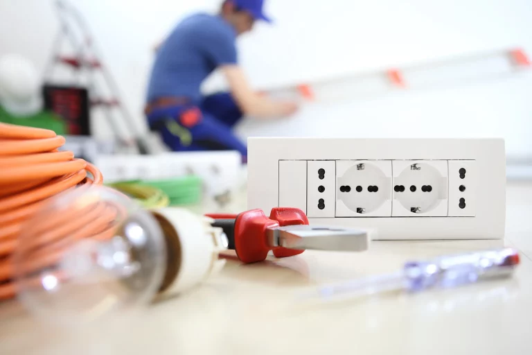 Ilustrație pentru Instalații electrice complete în Dumbrăvița – Electro Octavian